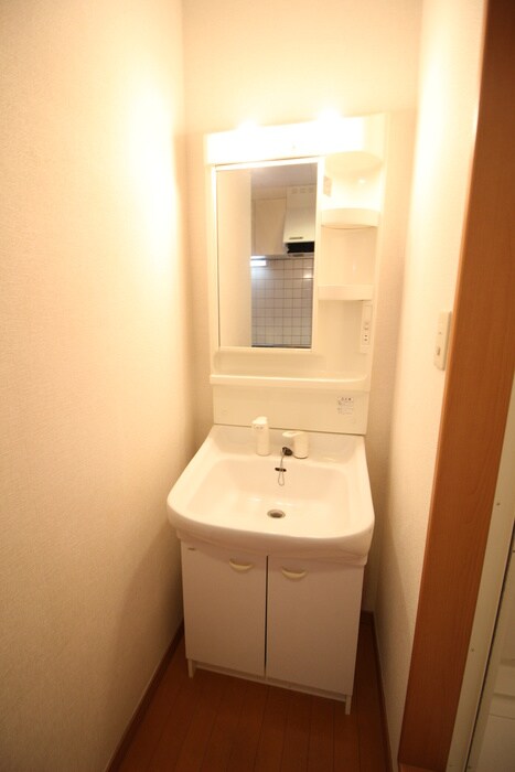 物件内観写真16　(洗面)