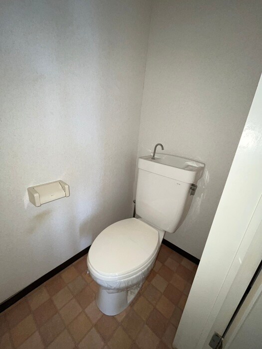 物件内観写真14　(トイレ)