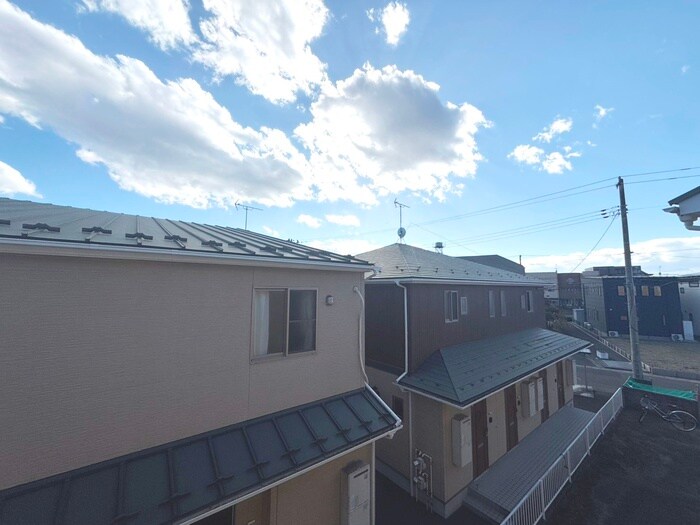 物件内観写真16　(室内からの展望)