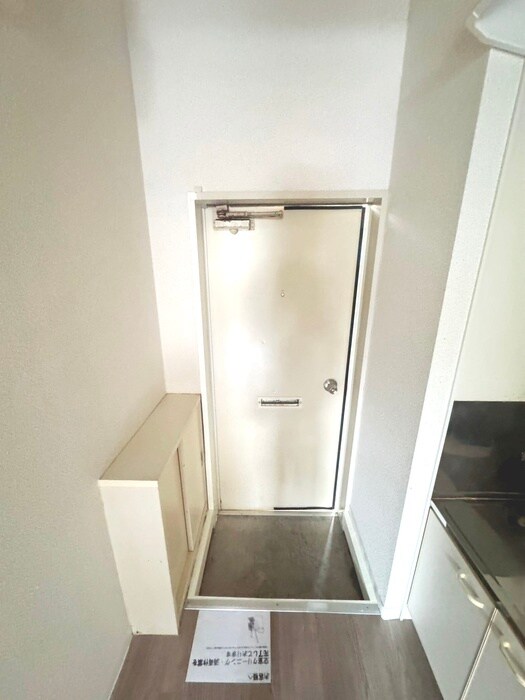 物件内観写真17　(玄関)