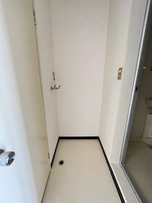 物件内観写真19　(洗濯機置場)