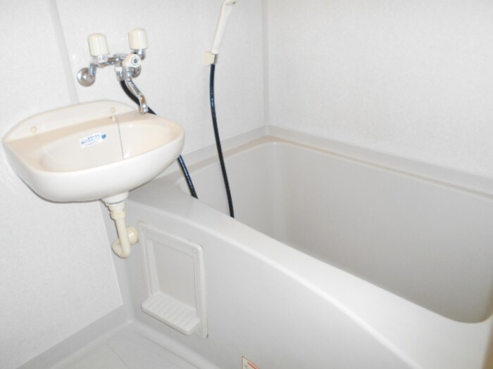 物件内観写真12　(バス／シャワールーム等)