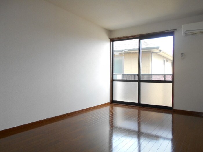 物件内観写真15　(居室)