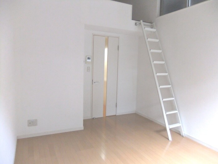 物件内観写真3　(居室)