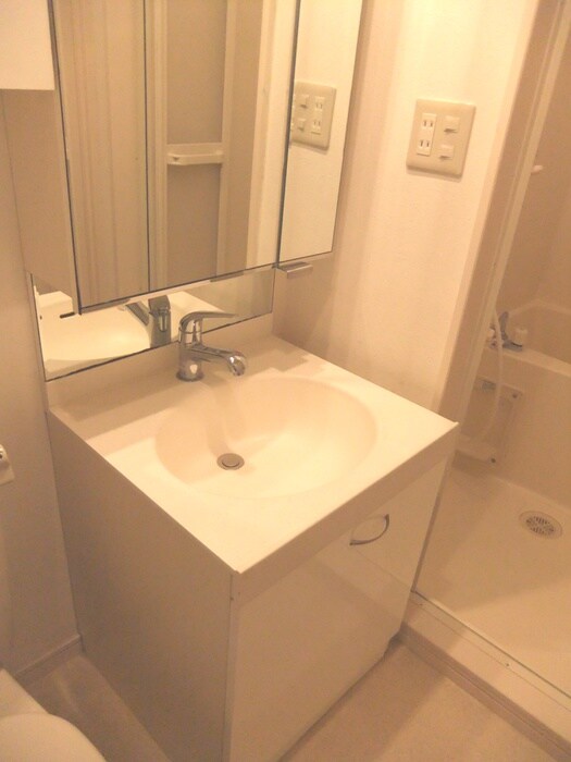 物件内観写真10　(洗面)