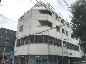 スズキビル外観写真