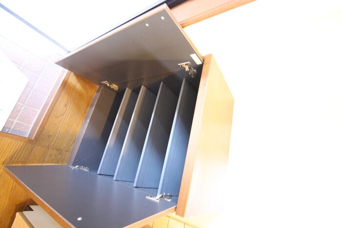 物件内観写真13　(靴箱)