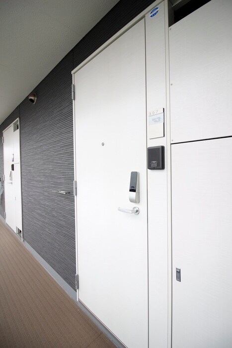 物件内観写真17　(玄関)