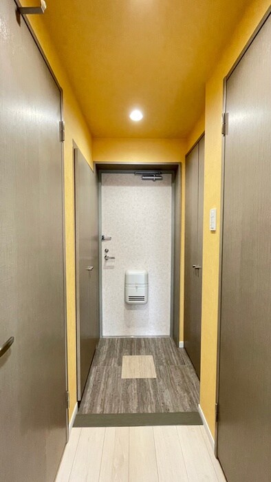 物件内観写真17　(玄関)