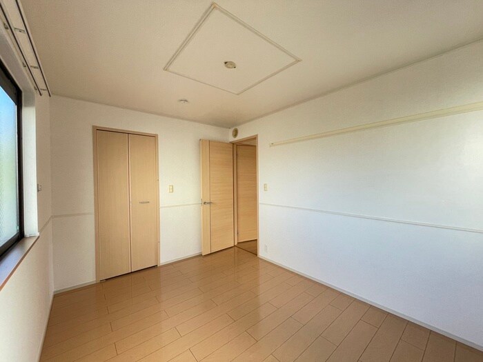 物件内観写真9　(居室)