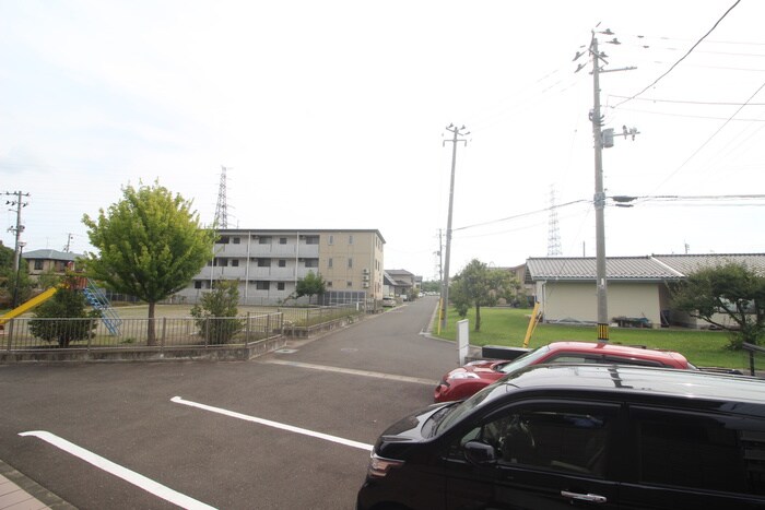 物件内観写真20　(室内からの展望)