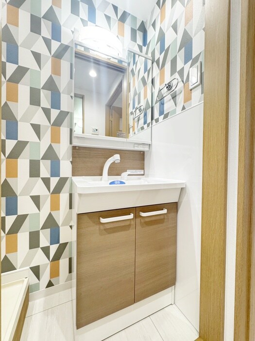 物件内観写真11　(洗面)