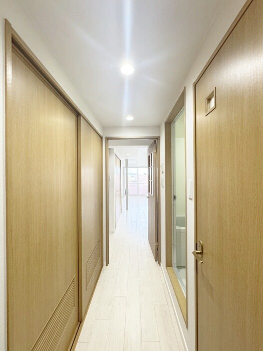 物件内観写真18　(廊下)