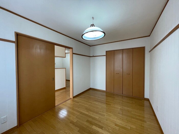 物件内観写真8　(居室)