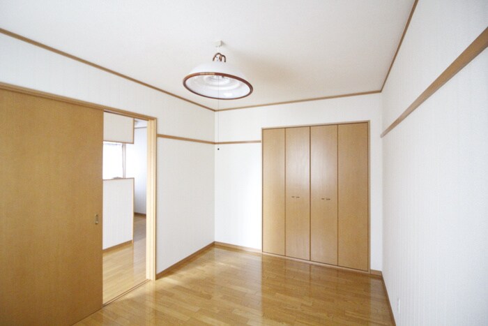 物件内観写真9　(居室)