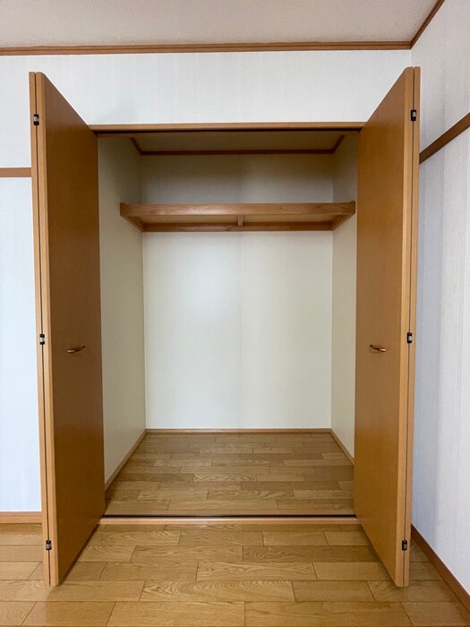 物件内観写真10　(収納)