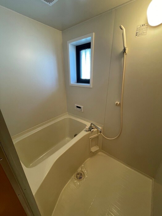 物件内観写真12　(バス／シャワールーム等)