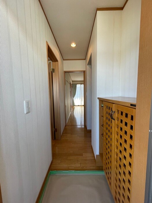 物件内観写真16　(玄関)