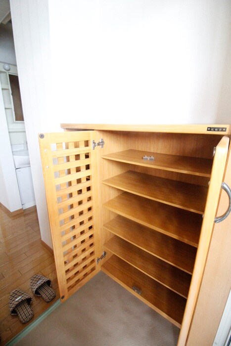 物件内観写真19　(靴箱)