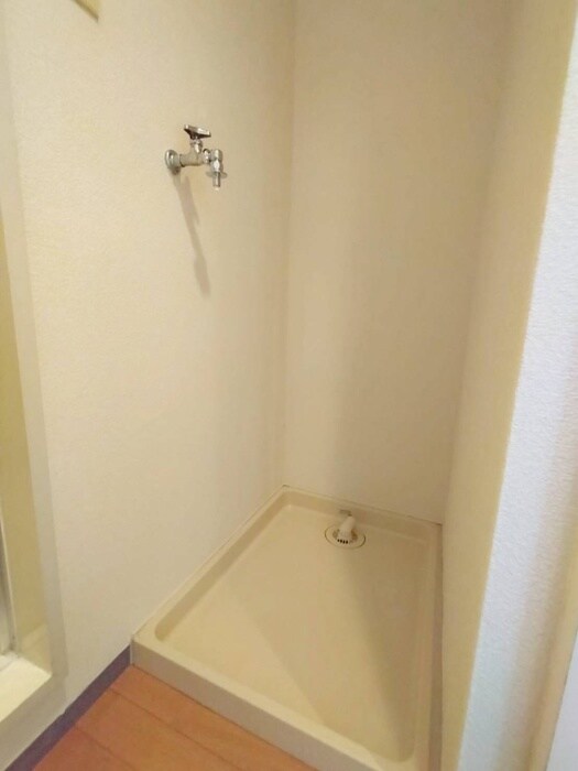 物件内観写真20　(洗濯機置場)