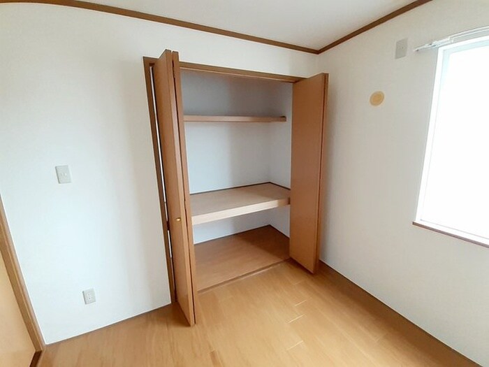 物件内観写真18　(収納)
