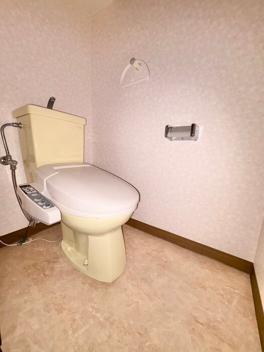 物件内観写真9　(トイレ)