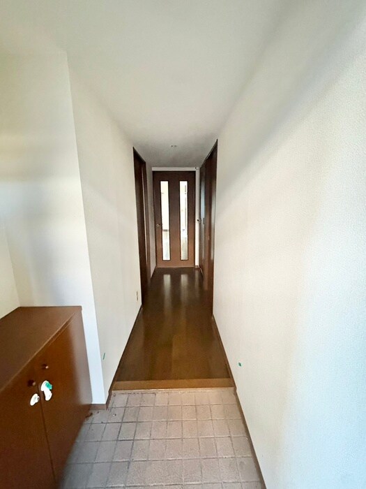 物件内観写真13　(廊下)