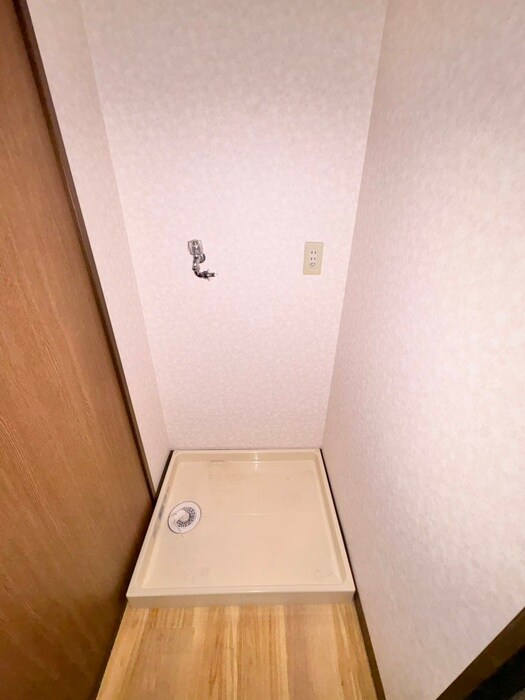 物件内観写真19　(洗濯機置場)