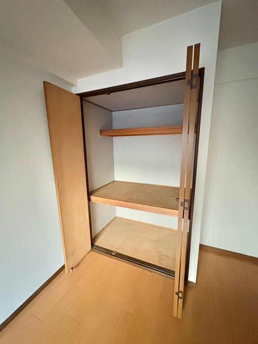 物件内観写真21　(収納)