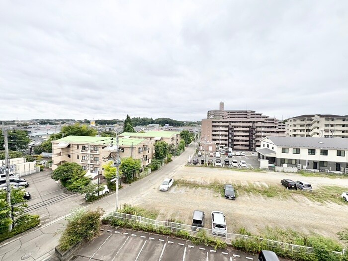 物件内観写真15　(室内からの展望)