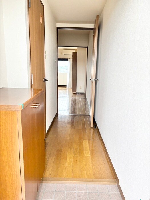 物件内観写真19　(廊下)