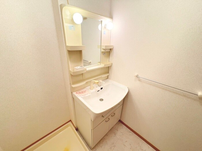 物件内観写真13　(洗面)