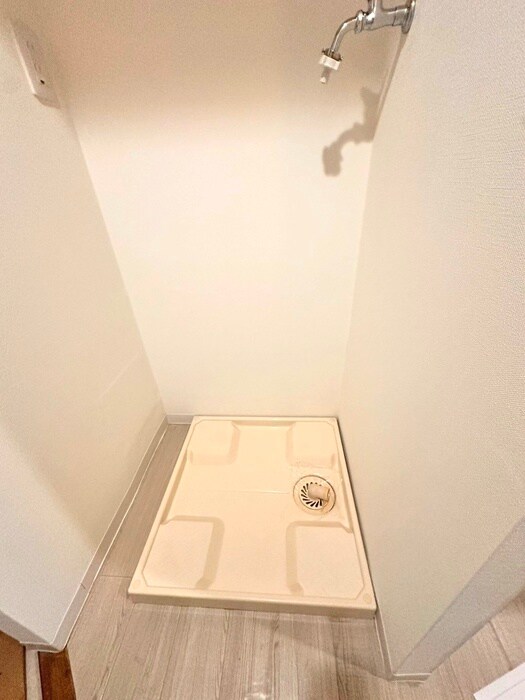 物件内観写真13　(洗濯機置場)