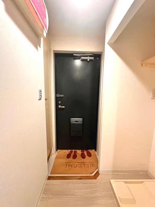 物件内観写真18　(玄関)