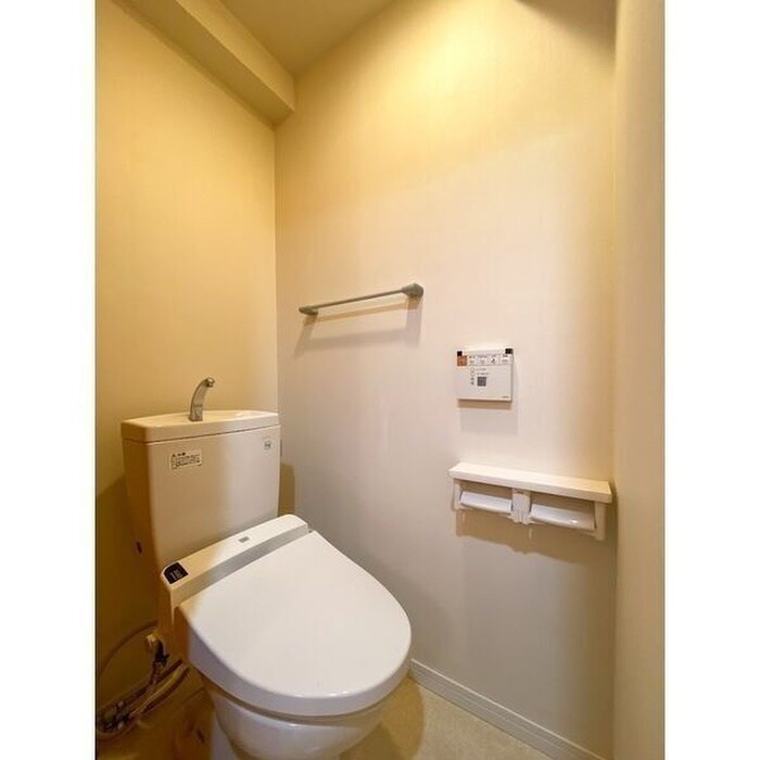 物件内観写真13　(トイレ)