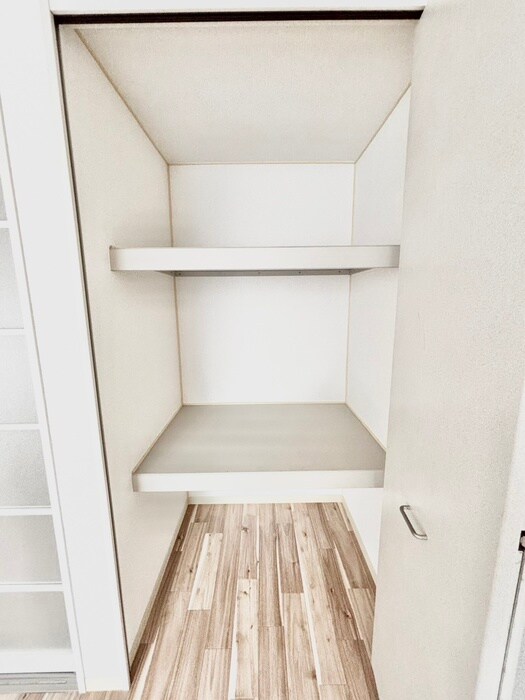 物件内観写真5　(収納)