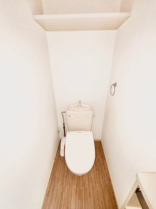 物件内観写真8　(トイレ)