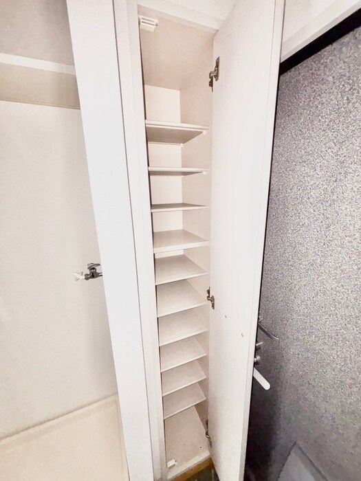 物件内観写真12　(靴箱)