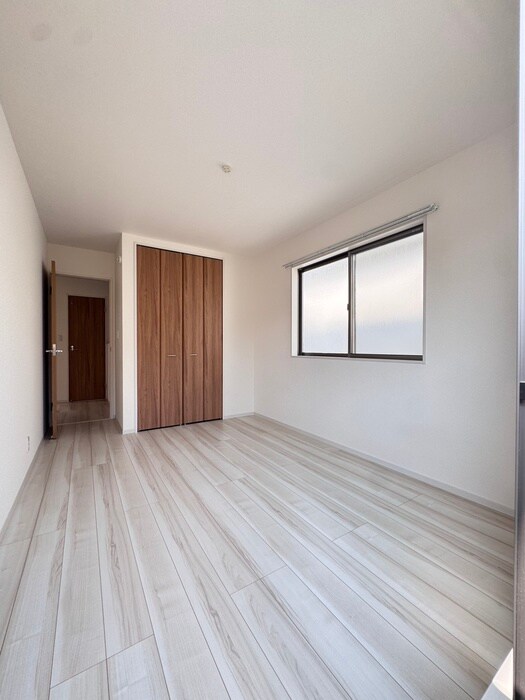 物件内観写真11　(居室)