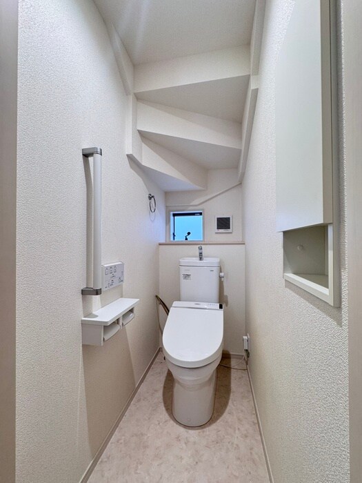 物件内観写真15　(トイレ)