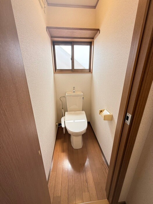 物件内観写真13　(トイレ)