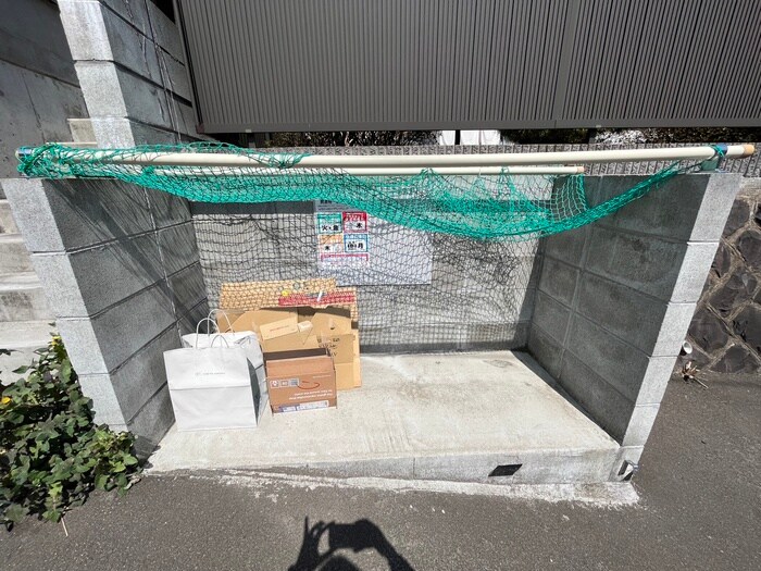 物件外観写真4　(建物設備)