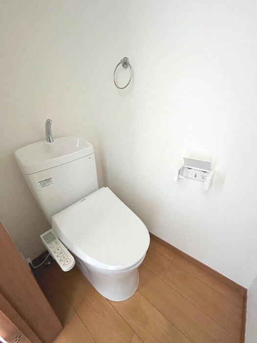 物件内観写真12　(トイレ)