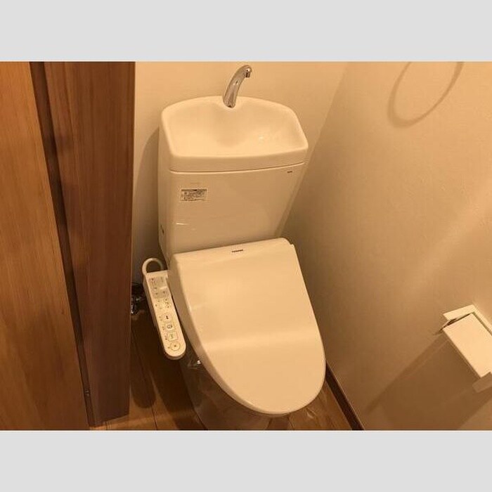 物件内観写真12　(トイレ)