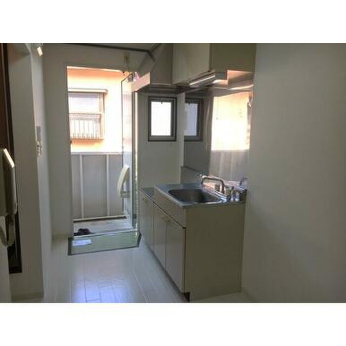 物件内観写真9　(キッチン)