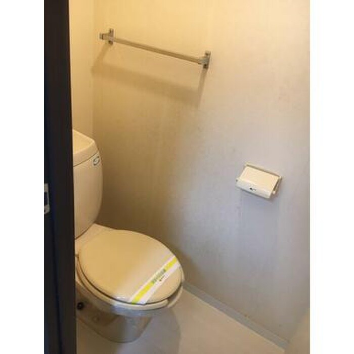 物件内観写真12　(トイレ)