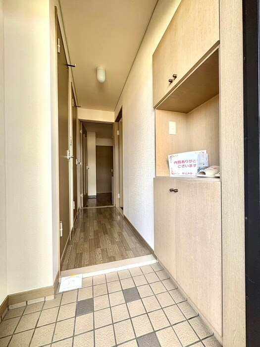 物件内観写真17　(廊下)