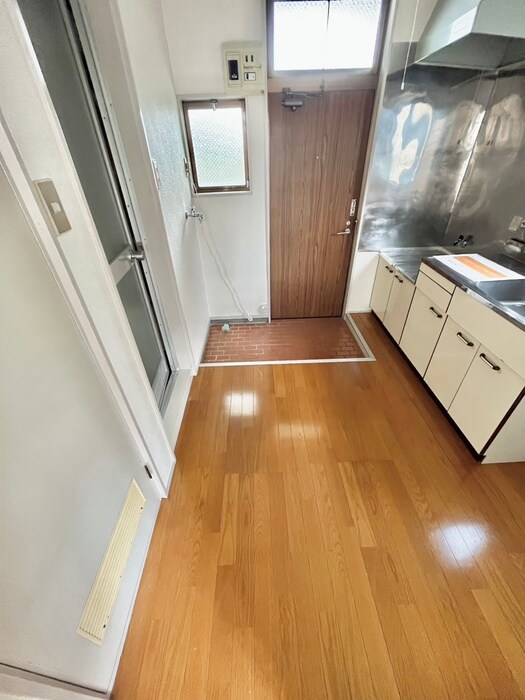 物件内観写真17　(廊下)