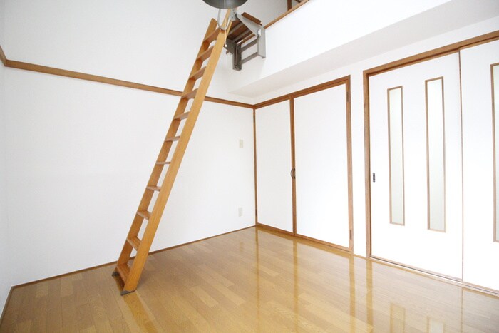 物件内観写真15　(居室)