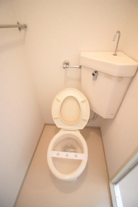 物件内観写真15　(トイレ)